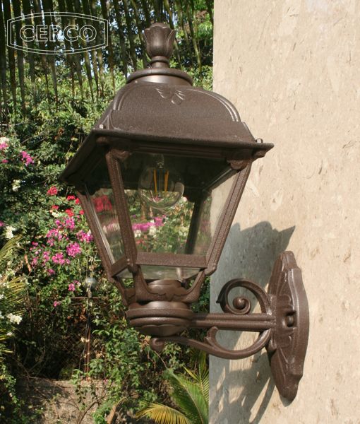 Loose-fit round neck sweater