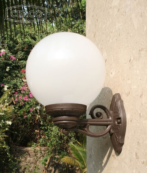 Loose-fit round neck sweater