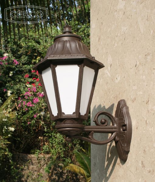 Loose-fit round neck sweater