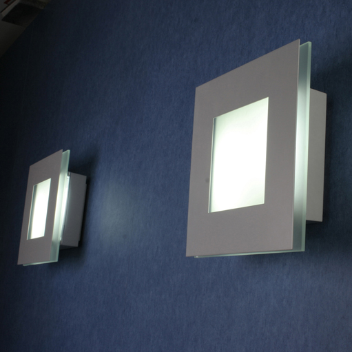 Loose-fit round neck sweater