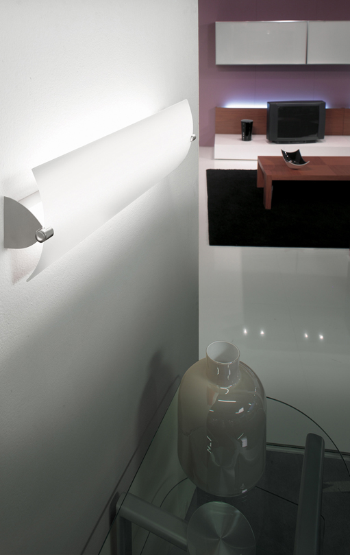 Loose-fit round neck sweater